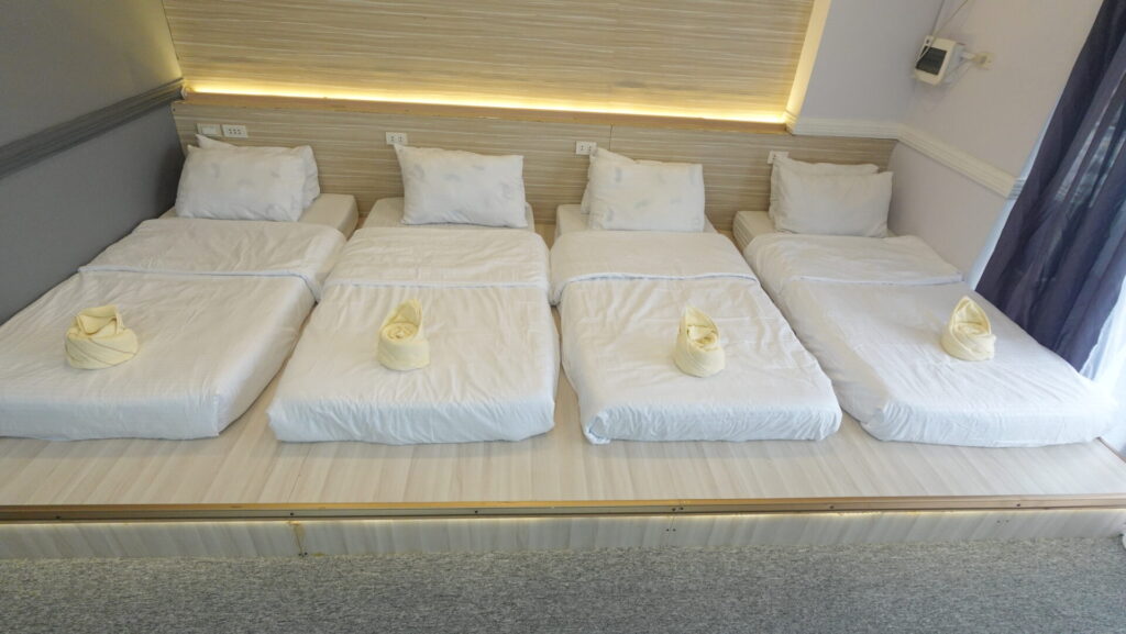 4人部屋
